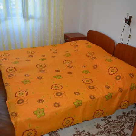 Apartmán Lenka - Great Location & Free Parking